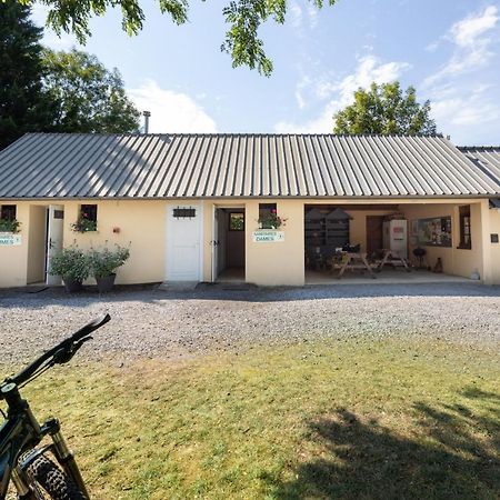 Tente Safari Lodge Ferme Carrique Tardets-Sorholus ภายนอก รูปภาพ